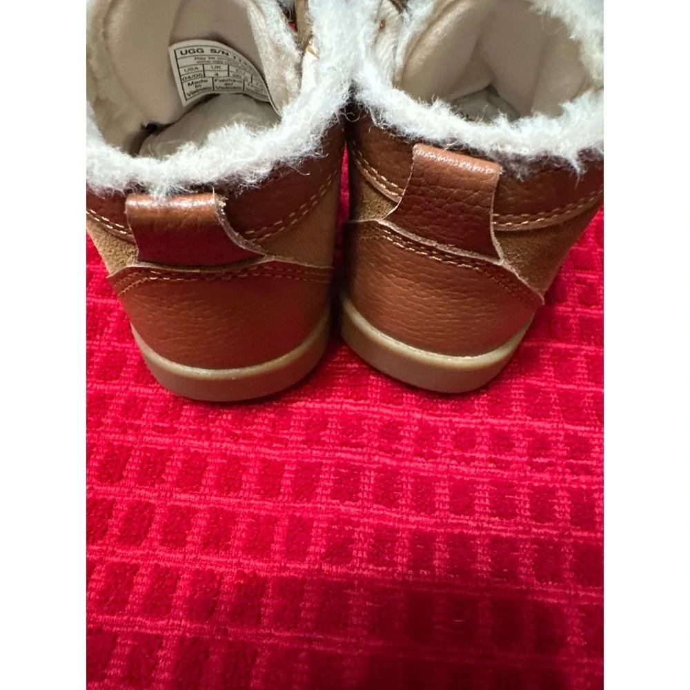 UGG Kids Rennon II Chestnut Leather Suede Boots 1143651I Brown Size 4/5 Infant